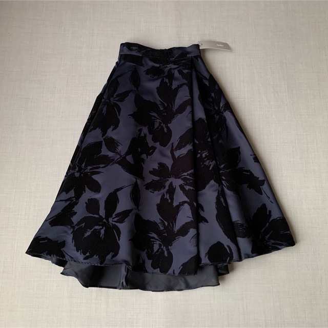 スカート新品未使用タグ付き♡sheller フロッキーサテンフラワースカート