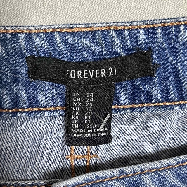 FOREVER 21 ショートパンツ ペイズリー レディースのパンツ(ショートパンツ)の商品写真