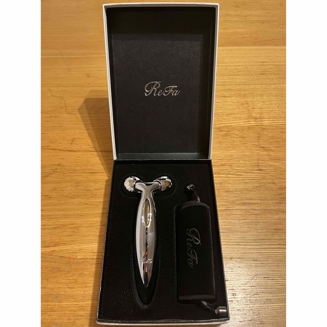 ReFa(リファ)の未使用品　MTG ReFa CARAT FACE  リファカラットフェイス   スマホ/家電/カメラの美容/健康(フェイスケア/美顔器)の商品写真