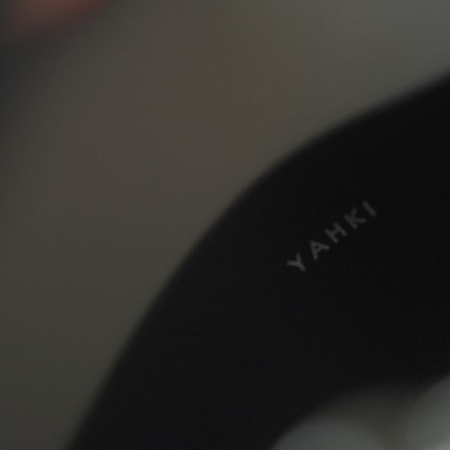 YAHKI(ヤーキ)の◇YAHKI◇ バケツ型 バッグ ブラック 床革 レディースのバッグ(ハンドバッグ)の商品写真