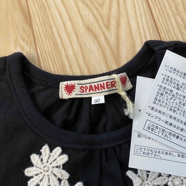 SPANNER(スパナー)の新品　スパナー　可愛い　カットソー  90 キッズ/ベビー/マタニティのキッズ服女の子用(90cm~)(Tシャツ/カットソー)の商品写真