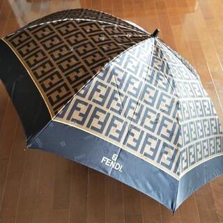 フェンディ(FENDI)のFENDI 折り畳み傘(傘)
