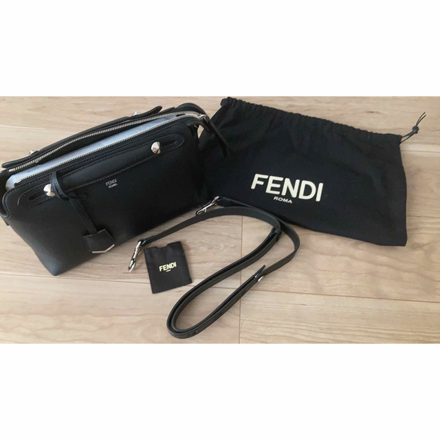 FENDI(フェンディ)のふわりぃ様専用 レディースのバッグ(ショルダーバッグ)の商品写真