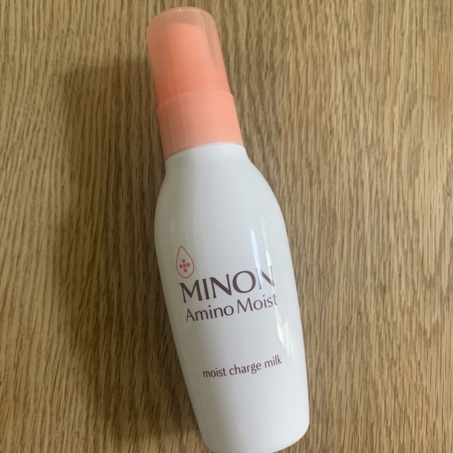 MINON(ミノン)のもちもち様専用　ミノン　アミノモイスト　ミルク　保湿乳液 コスメ/美容のスキンケア/基礎化粧品(乳液/ミルク)の商品写真