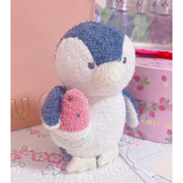 gelato pique(ジェラートピケ)の新品☆プレミア品！激レア ピンク ペンギン ガラガラ ベビー 新生児 くま ねこ キッズ/ベビー/マタニティのおもちゃ(がらがら/ラトル)の商品写真