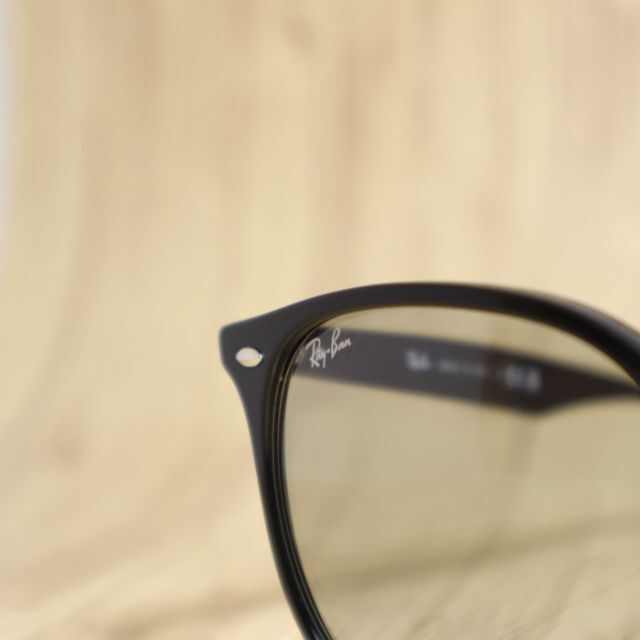 Ray-Ban(レイバン)のRayBan　正規品　レイバン　RB4259F-601/87 53サイズ メンズのファッション小物(サングラス/メガネ)の商品写真