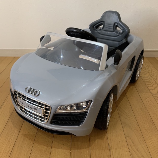 アウディ Audi R8 子供用 電動ミニカー