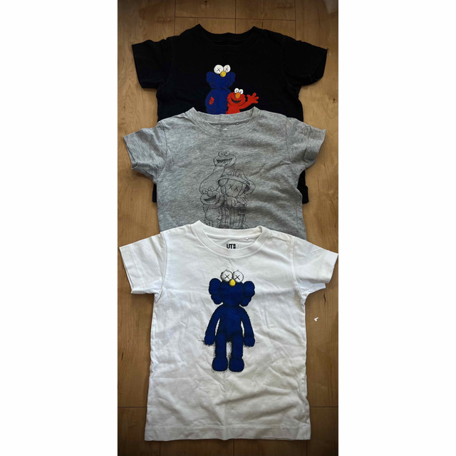 UNIQLO(ユニクロ)のKAWS コラボTシャツ キッズ キッズ/ベビー/マタニティのキッズ服男の子用(90cm~)(Tシャツ/カットソー)の商品写真
