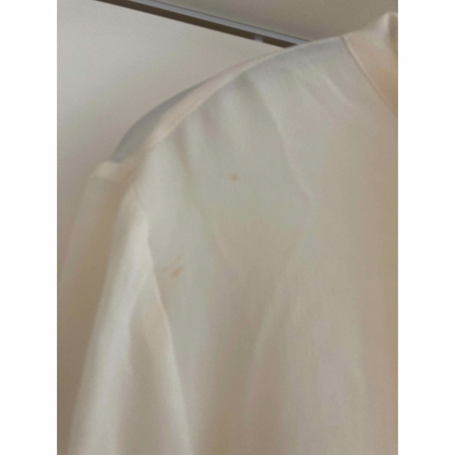 女性シャツ　ブラウス　ベージュ　レディース　トップス レディースのトップス(シャツ/ブラウス(長袖/七分))の商品写真