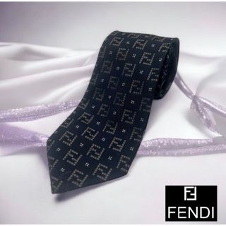 フェンディ(FENDI)のFENDI　フェンディ　ネクタイ　モノグラム　ロゴ　ネイビー イタリア製(ネクタイ)