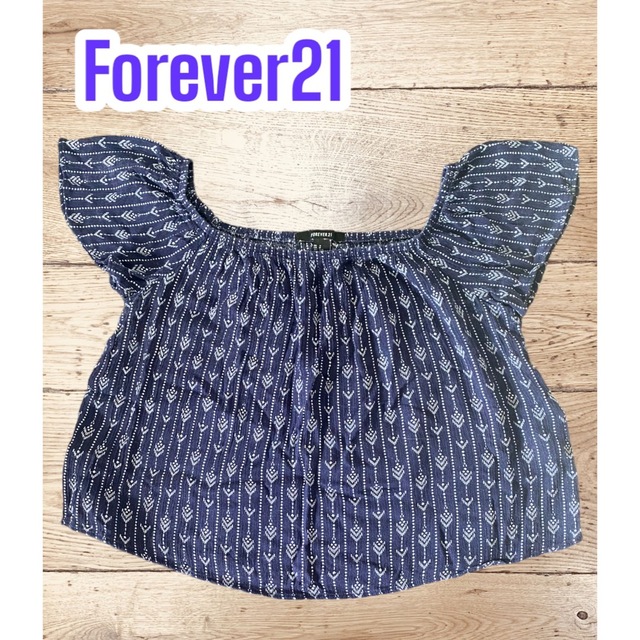 FOREVER 21(フォーエバートゥエンティーワン)の【激安】Foreve21♡フォーエバー21♡オフショルトップス♡ショート丈♡S レディースのトップス(カットソー(半袖/袖なし))の商品写真