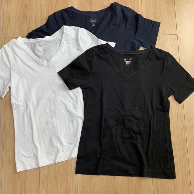 GU(ジーユー)のTシャツ　3枚セット　 レディースのトップス(Tシャツ(半袖/袖なし))の商品写真