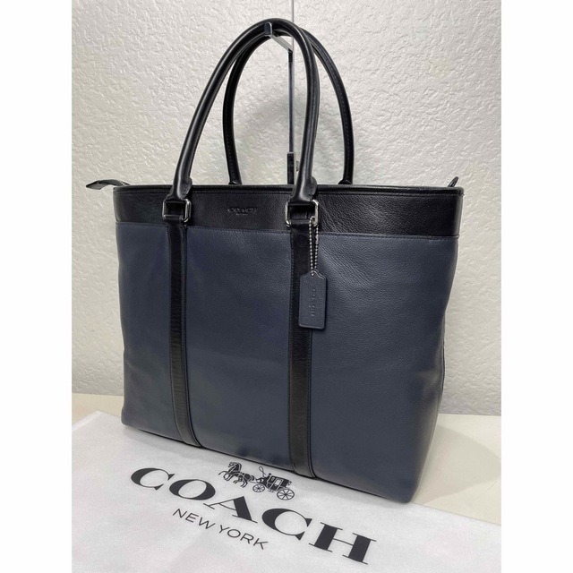 COACH(コーチ)のみやび様　売約済み品　【良品】定価10万　コーチ　メンテ済み　メンズ　117 メンズのバッグ(ビジネスバッグ)の商品写真