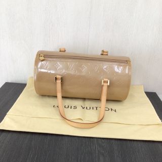 ルイヴィトン(LOUIS VUITTON)のルイヴィトン ベッドフォード モノグラム ヴェルニ ハンドバッグ 筒形バッグ(ハンドバッグ)