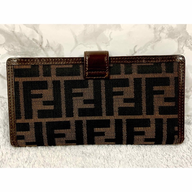 【外側美品】FENDI フェンディ レディース ズッカ柄 FF柄 長財布