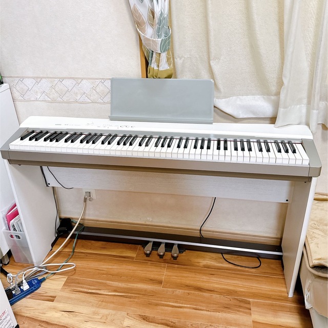 CASIO カシオ 電子ピアノ Privia PX-130 ホワイト エンブレムロゴ 楽器