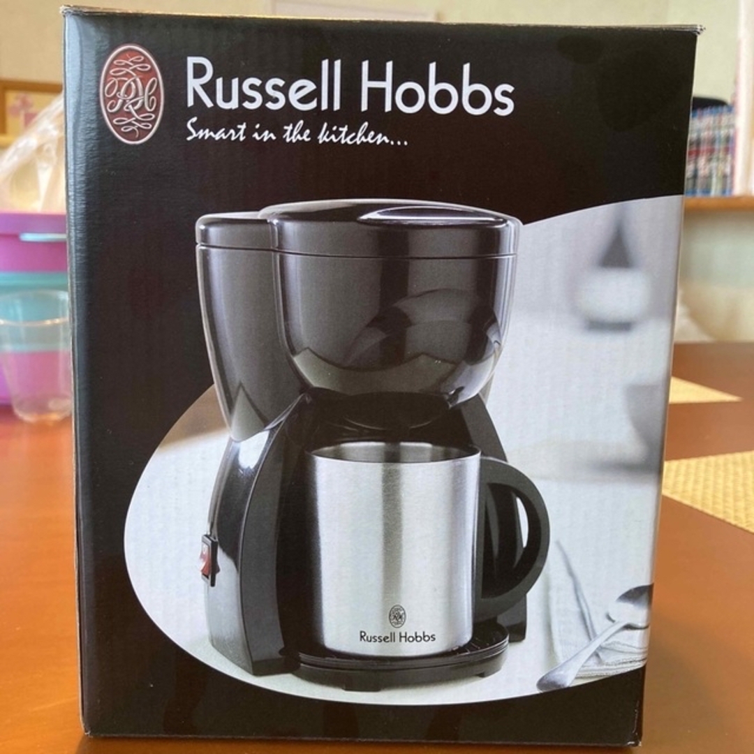 ☆新品未使用☆Russell Hobbs☆パーソナルコーヒーメーカー☆マグ付き☆ スマホ/家電/カメラの調理家電(コーヒーメーカー)の商品写真