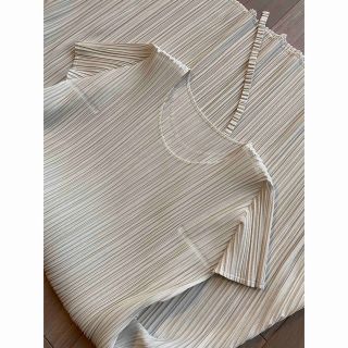 プリーツプリーズイッセイミヤケ(PLEATS PLEASE ISSEY MIYAKE)のpleats please プリーツプリーズ　ワンピース(ひざ丈ワンピース)