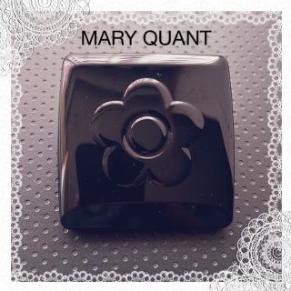 マリークワント(MARY QUANT)の【送料込】マリークワント コンパクト付き アイシャドウ 4色 アイメイク(アイシャドウ)