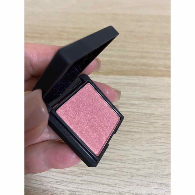 NARS(ナーズ)のNARS ブラッシュ 4013NATURE ミニ コスメ/美容のベースメイク/化粧品(チーク)の商品写真