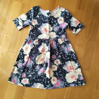 売り切れました☆*゜GAP kids リップ柄ワンピース