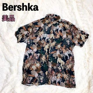 美品 Bershka ベルシュカ 半袖シャツ 動物柄 アニマル Lサイズ(シャツ)