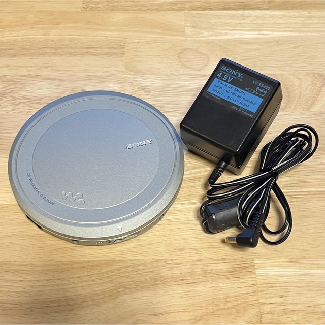SONY D-EJ1000  ポータブルCDプレイヤー スマホ/家電/カメラのオーディオ機器(ポータブルプレーヤー)の商品写真