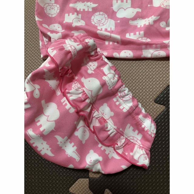 西松屋(ニシマツヤ)のベビー　水着　90 新品 キッズ/ベビー/マタニティのキッズ服女の子用(90cm~)(水着)の商品写真