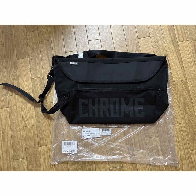 CHROME(クローム)のCHROME SIMPLE MESSENGER BAG MD / 防水 15L  メンズのバッグ(メッセンジャーバッグ)の商品写真