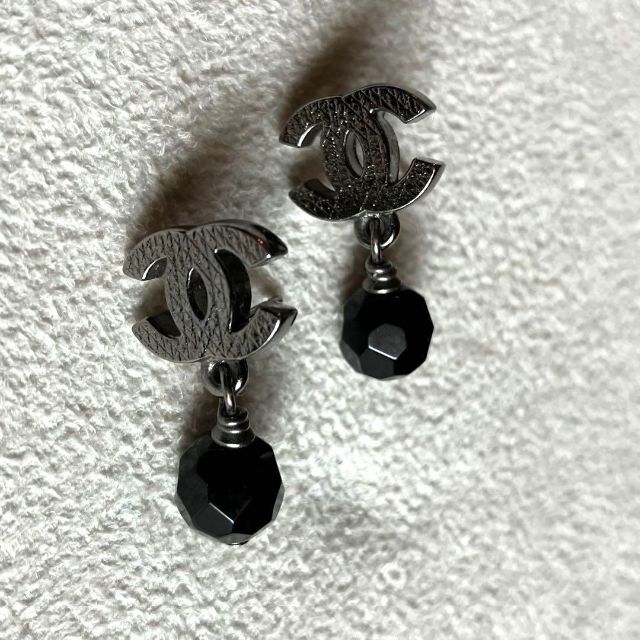 ベンチ 収納付 刻印あり シャネル ピアス ココマーク ストーン