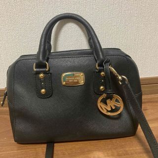 マイケルコース(Michael Kors)の【美品】マイケルコース 2way ショルダーバッグ サフィアーノ 金ロゴ 黒(ショルダーバッグ)