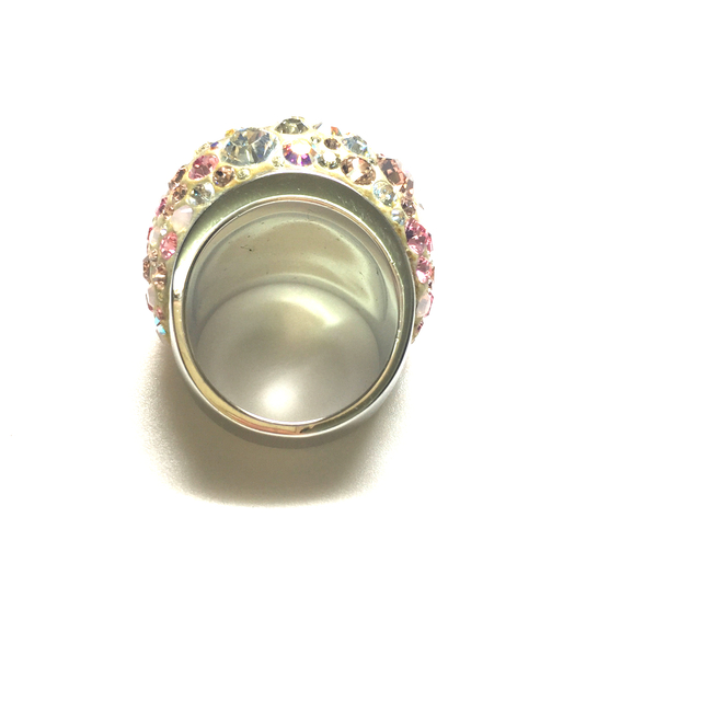 SWAROVSKI(スワロフスキー)のスワロフスキー指輪 レディースのアクセサリー(リング(指輪))の商品写真
