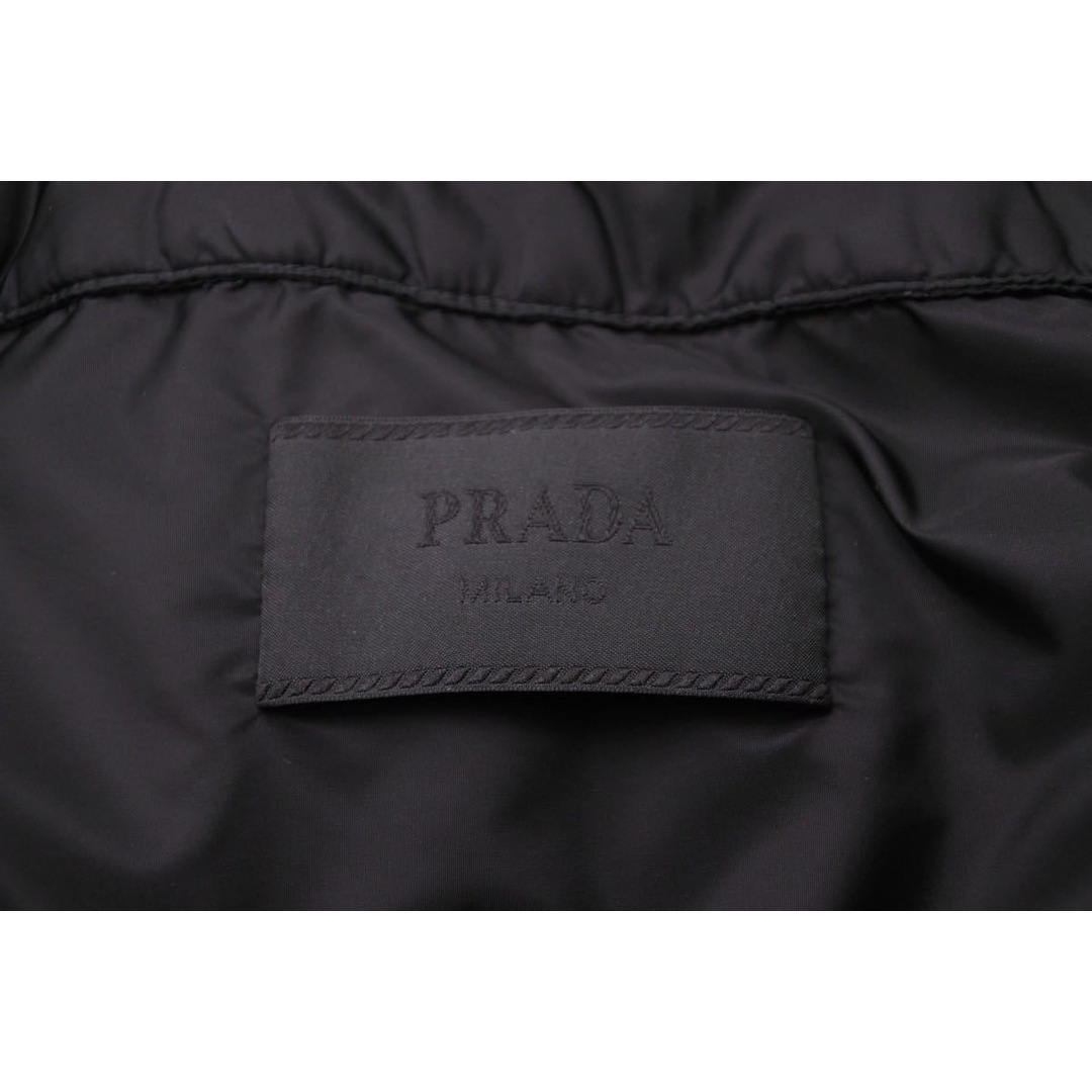 PRADA(プラダ)の極美品 PRADA プラダ ダウンジャケット ジップアップ タートル トライアングルロゴ ブラックSGH583 ACU1 2019 410 サイズ52 中古 49392 レディースのジャケット/アウター(ダウンジャケット)の商品写真