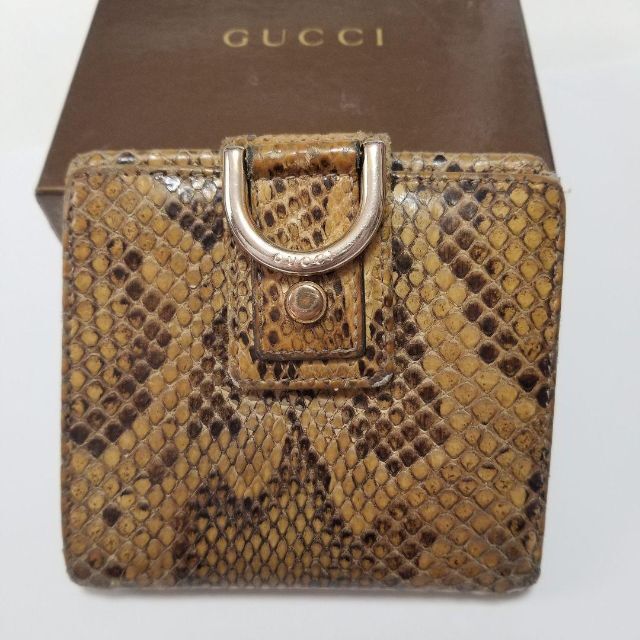 Gucci(グッチ)の【本物・正規品】GUCCI　グッチ　パイソン　二つ折り財布　ヘビ革　付属品全て有 レディースのファッション小物(財布)の商品写真