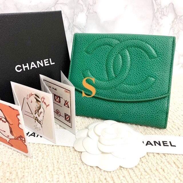 専用　CHANEL キャビアスキン 二つ折り財布