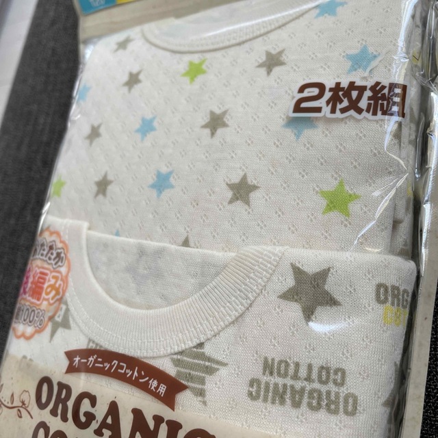 UNIQLO(ユニクロ)の専用　UNIQLO バースデイ　男の子　120  冬物長袖インナーセット キッズ/ベビー/マタニティのキッズ服男の子用(90cm~)(下着)の商品写真