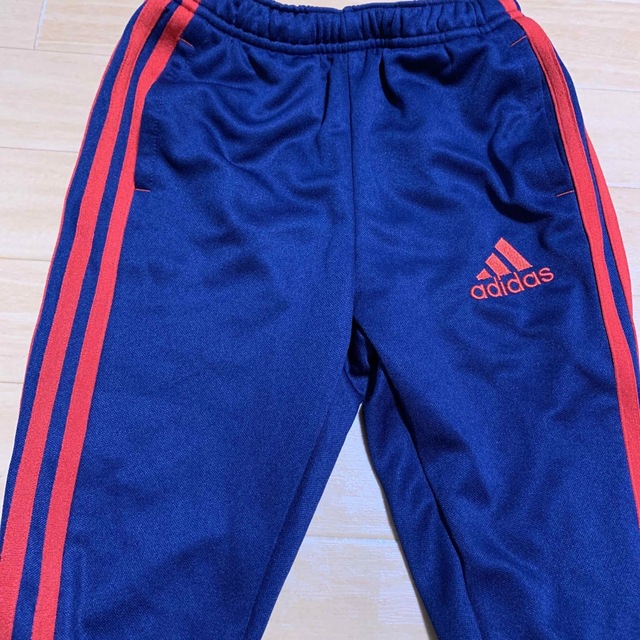 adidas(アディダス)の使用2回！美品　adidas ジャージ　上下セット　130 120 キッズ/ベビー/マタニティのキッズ服男の子用(90cm~)(パンツ/スパッツ)の商品写真