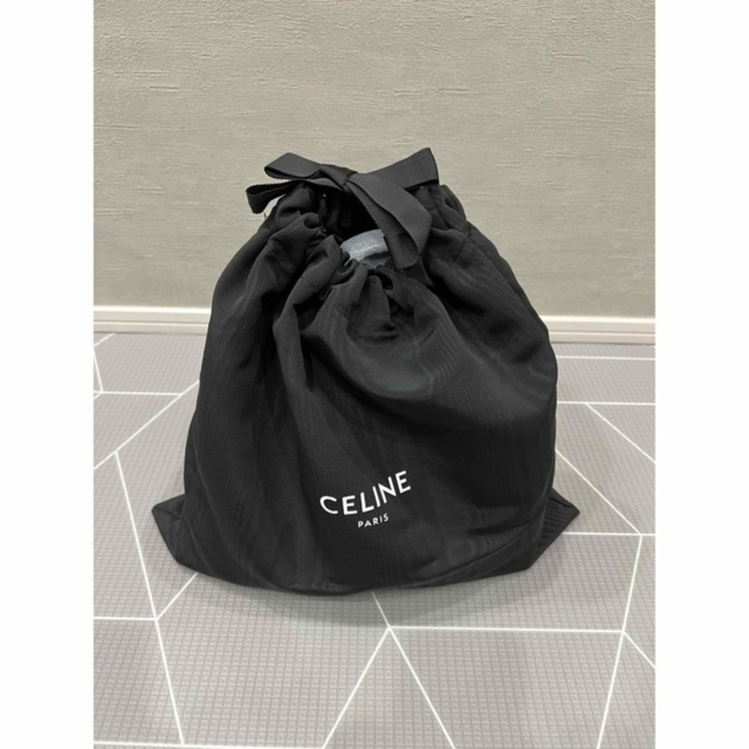 celine(セリーヌ)の【新品未使用】CELINE 16（セーズ）スモール レディースのバッグ(ハンドバッグ)の商品写真