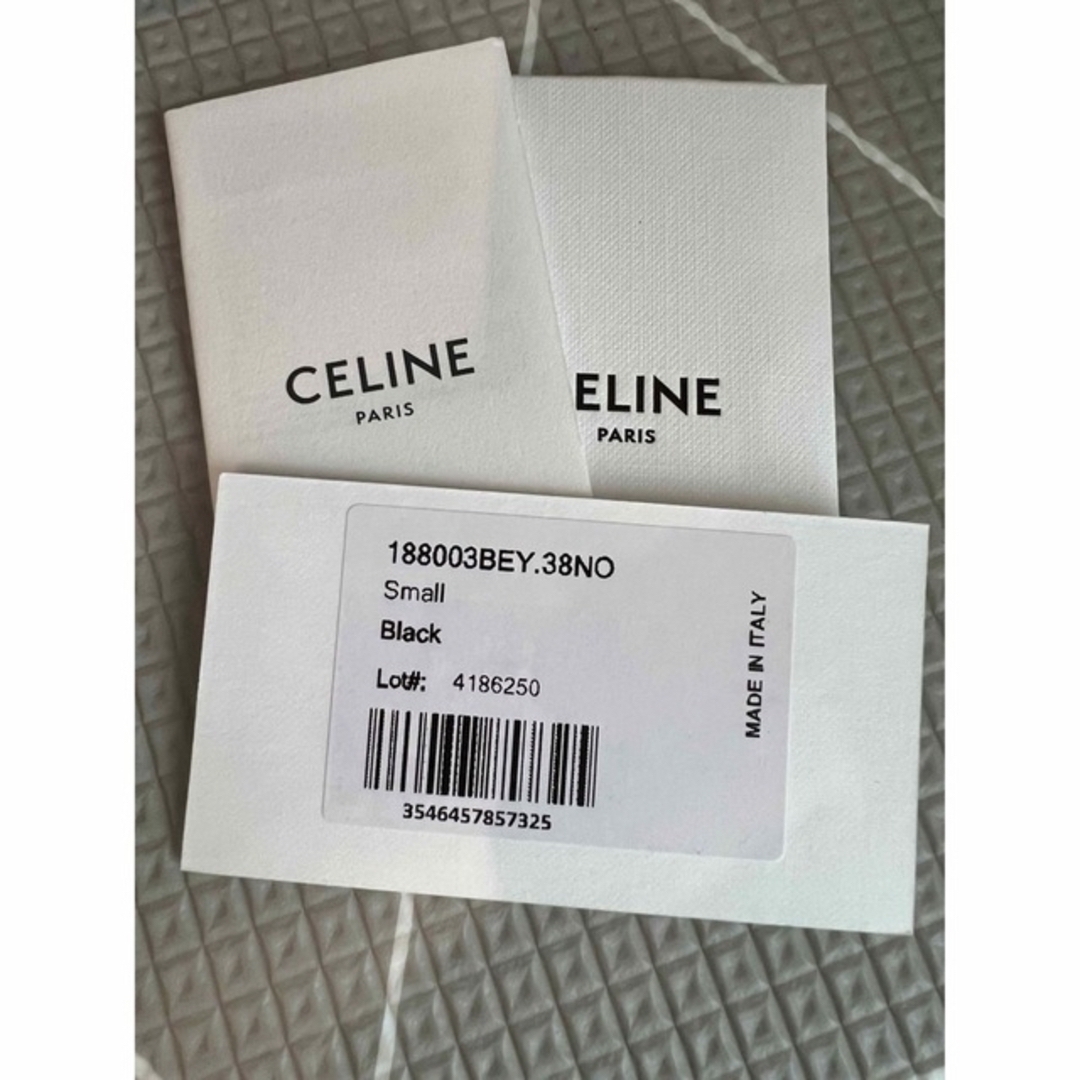 celine(セリーヌ)の【新品未使用】CELINE 16（セーズ）スモール レディースのバッグ(ハンドバッグ)の商品写真