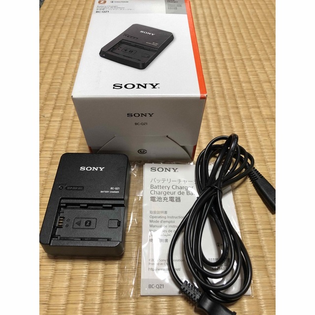 Sony ソニー バッテリーチャージャー充電器 BC-QZ1