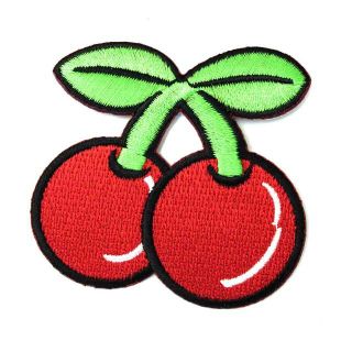 ワッペン さくらんぼ チェリー 果物 かわいい アイロン アップリケ 送料無料(各種パーツ)
