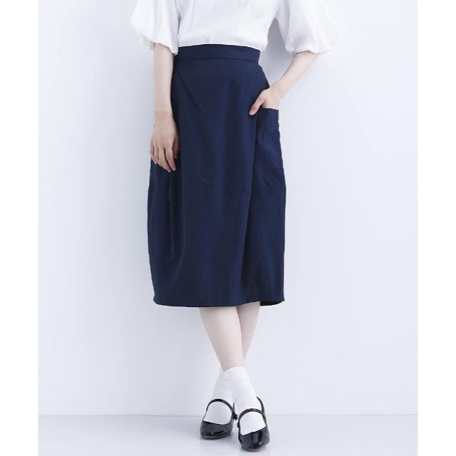merlot(メルロー)の新品 メルロー ビッグポケット付きコクーンスカート レディースのスカート(ロングスカート)の商品写真