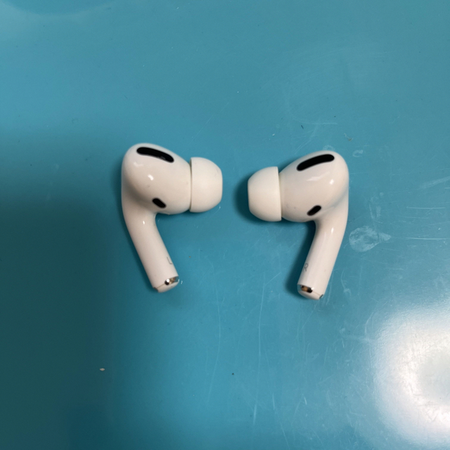 Apple(アップル)のAPPLE AirPods Pro ノイズキャンセリング付完全ワイヤレスイヤホン スマホ/家電/カメラのオーディオ機器(ヘッドフォン/イヤフォン)の商品写真