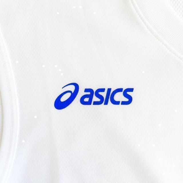 asics(アシックス)のタンクトップ ASICS 150cm 薄地 おしゃれ ホワイト スポーツ ウェア キッズ/ベビー/マタニティのキッズ服男の子用(90cm~)(Tシャツ/カットソー)の商品写真