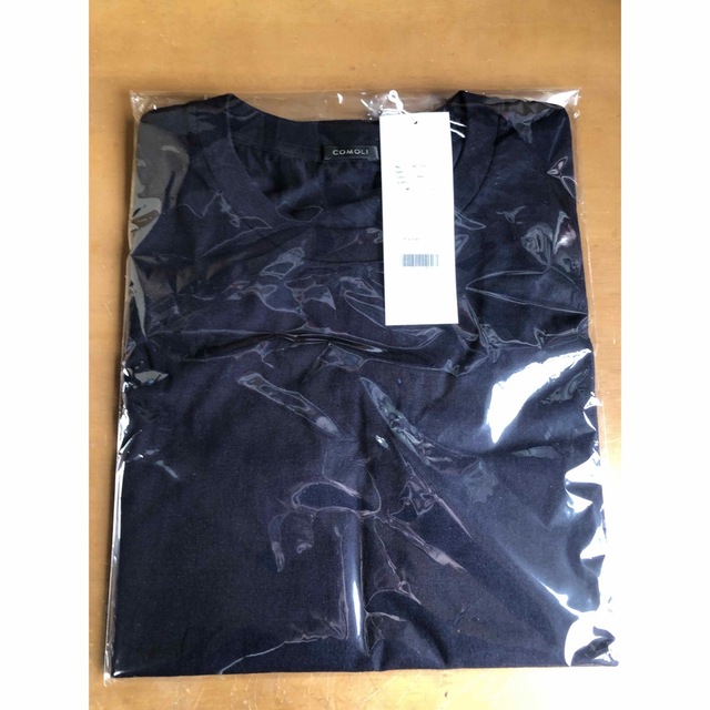 COMOLI(コモリ)の23SS comoli コモリ 空紡　ノースリーブ　tシャツ ネイビー　2 新品 メンズのトップス(Tシャツ/カットソー(半袖/袖なし))の商品写真