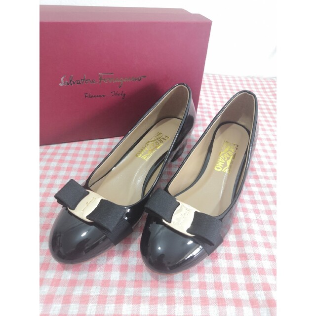 Salvatore Ferragamo - 新品同様( ^ω^ )早い者勝ち☆フェラガモ