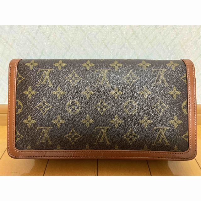 LOUIS VUITTON(ルイヴィトン)の＊お値下げ致しました＊ルイヴィトン　クラッチバッグ　ユニセックス メンズのバッグ(セカンドバッグ/クラッチバッグ)の商品写真