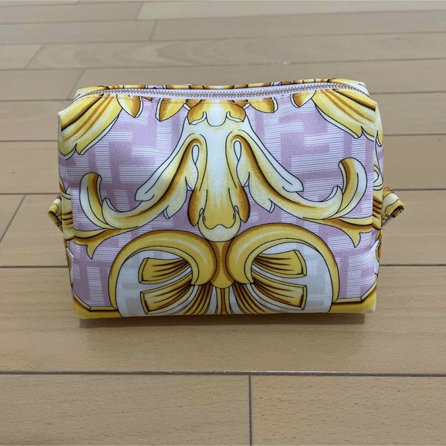 ☆値下げ☆ 新品 未使用 希少 FENDI フェンディ ヴェルサーチ ポーチ