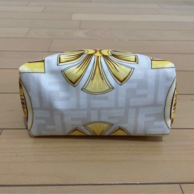 ☆値下げ☆ 新品 未使用 希少 FENDI フェンディ ヴェルサーチ ポーチ