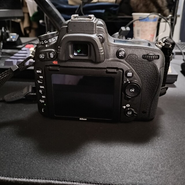 Nikon D750 +5,000円で縦グリつけます
